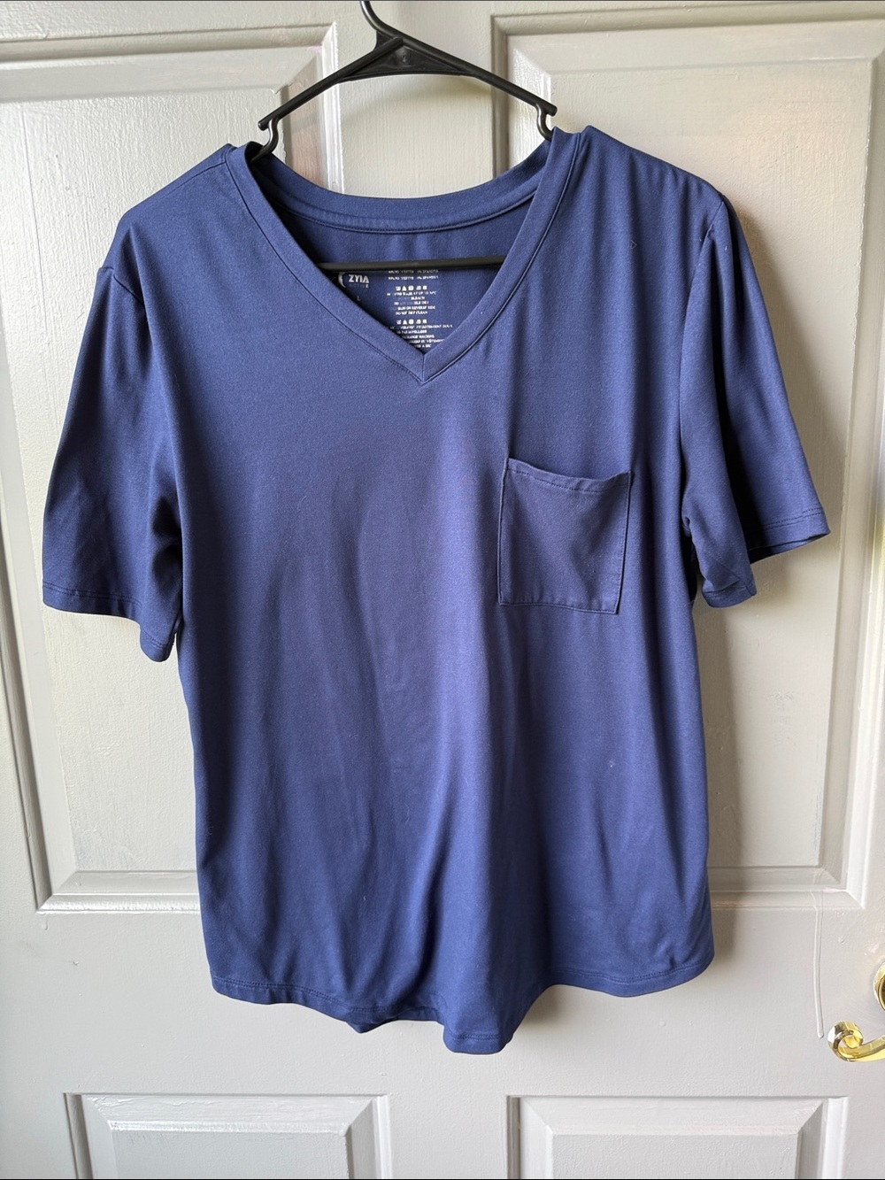 ZYIA Men's Navy V-Neck Pocket Tee